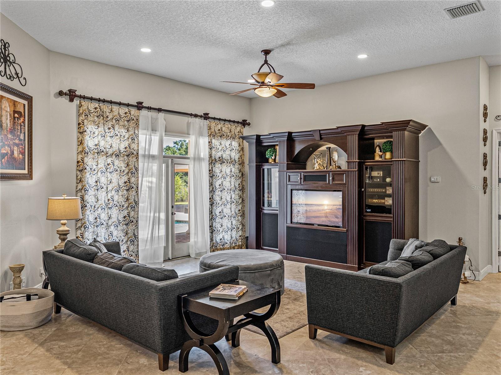 31511 SADDLE LN, WESLEY CHAPEL, FL, 33543