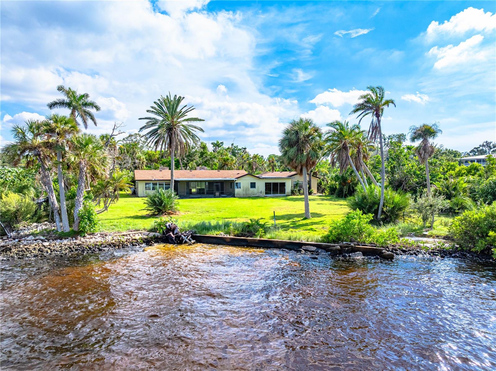 A4665508 Property Photo