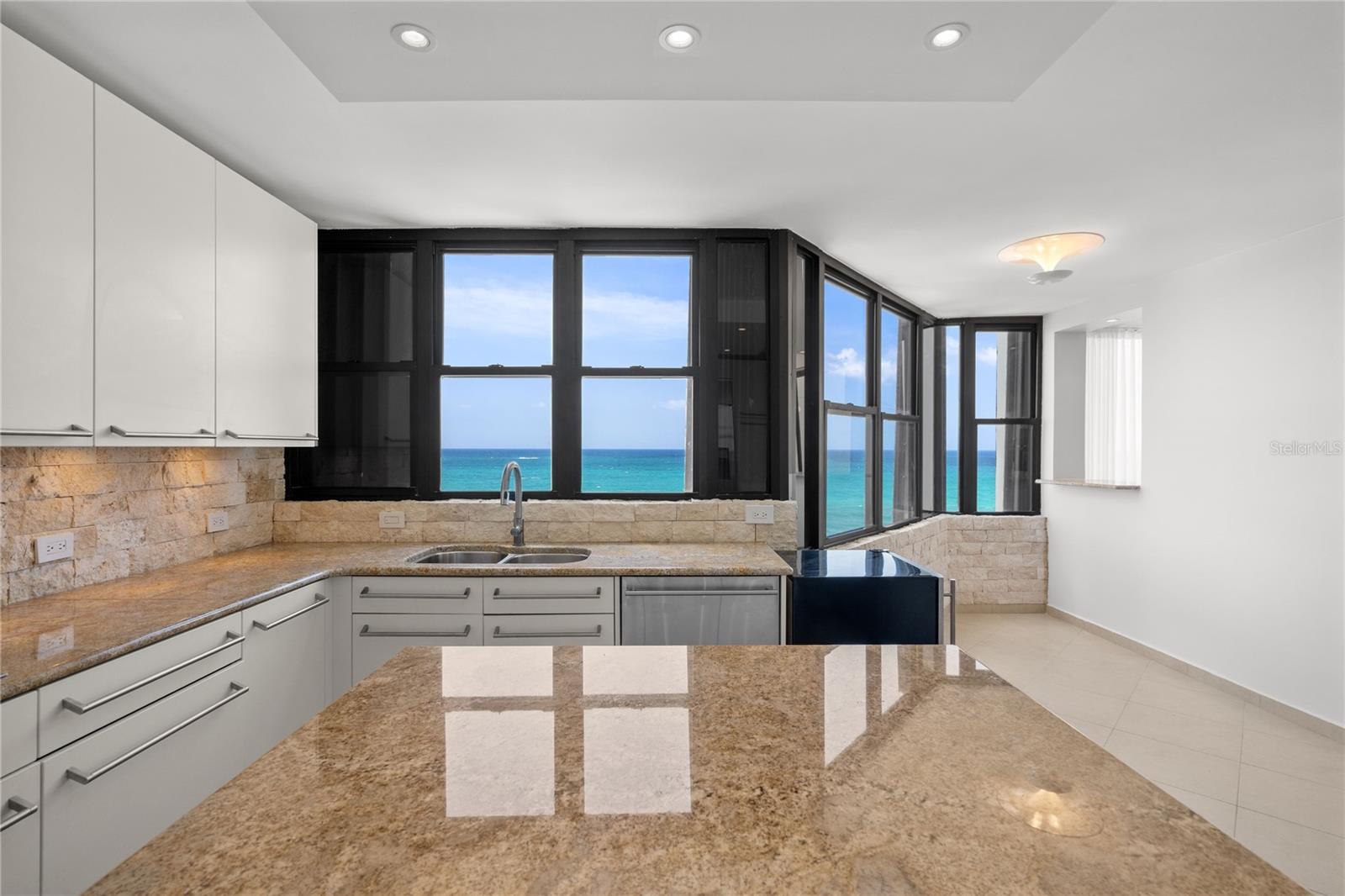 PR9116146 Property Photo