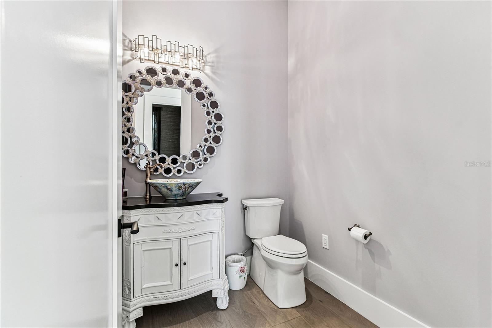 TB8429160 Property Photo