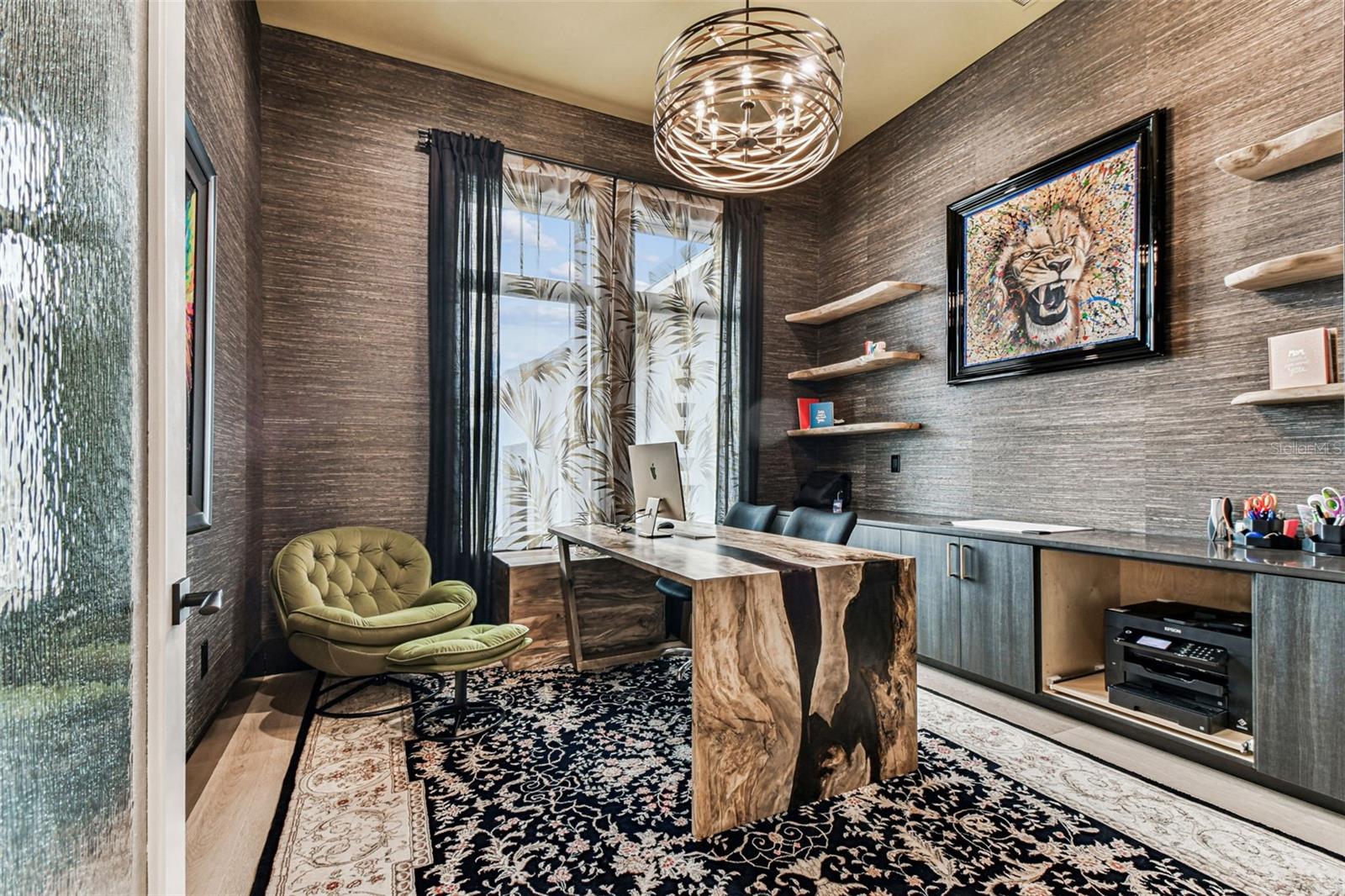 TB8429160 Property Photo