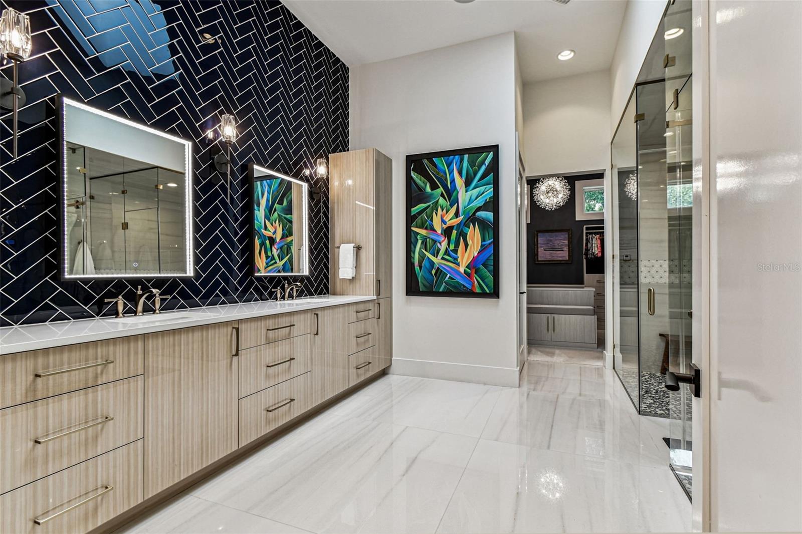 TB8429160 Property Photo