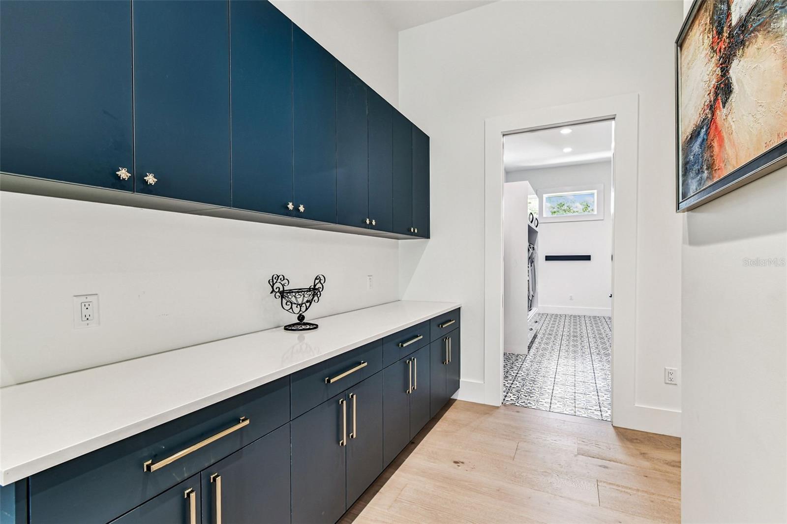 TB8429160 Property Photo