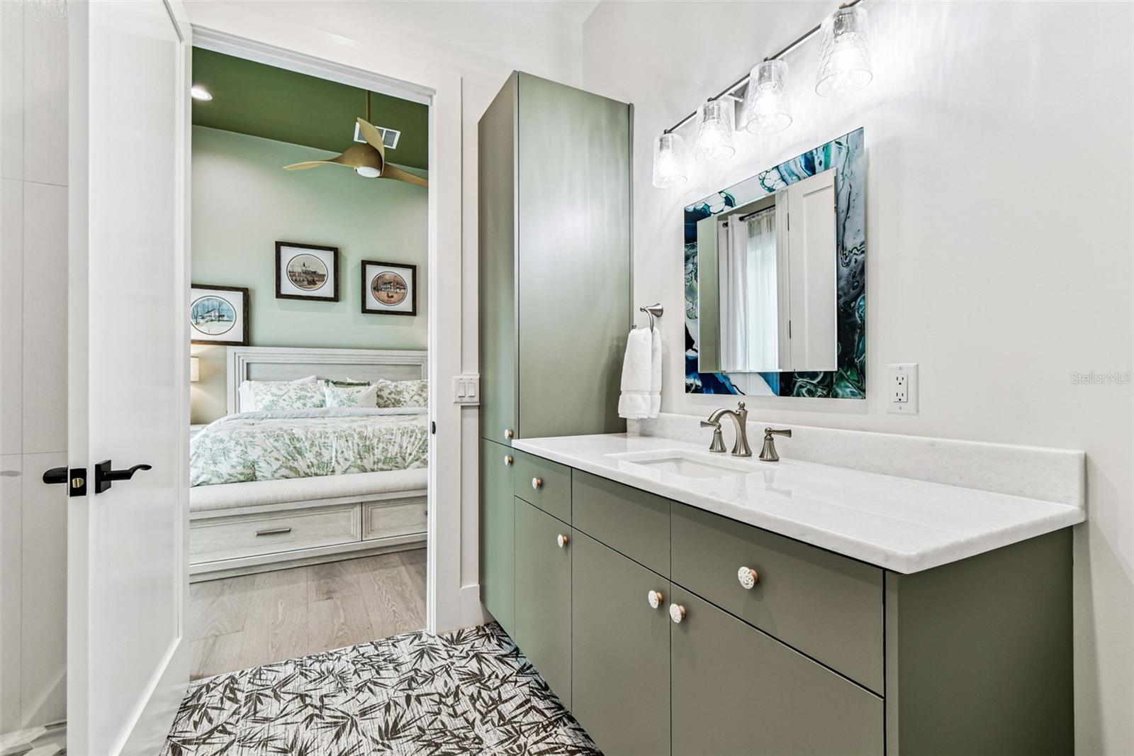 TB8429160 Property Photo