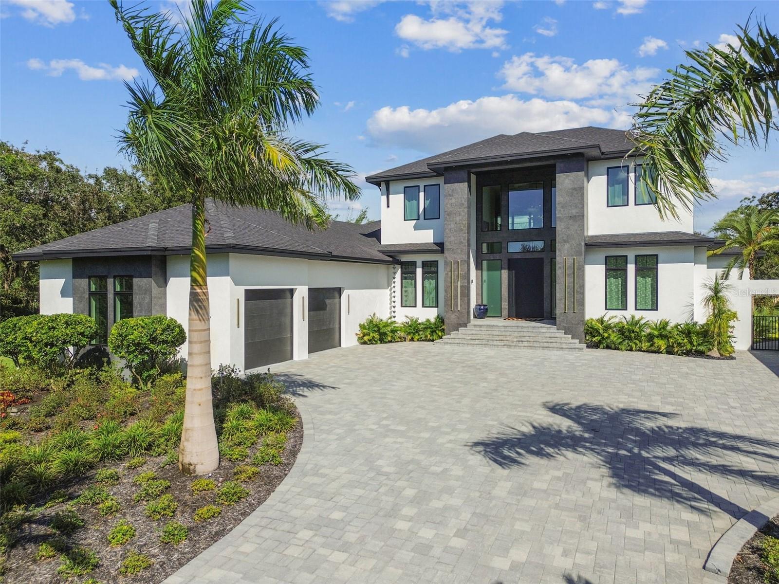 TB8429160 Property Photo