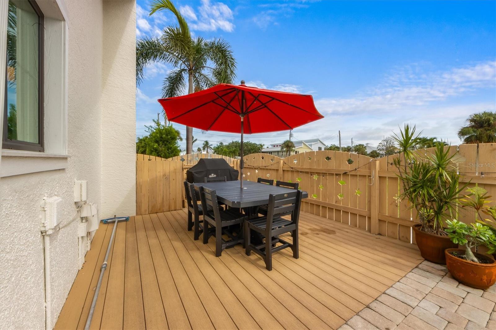 A4665534 Property Photo