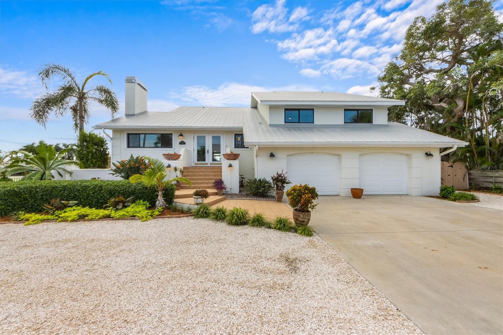 A4665534 Property Photo