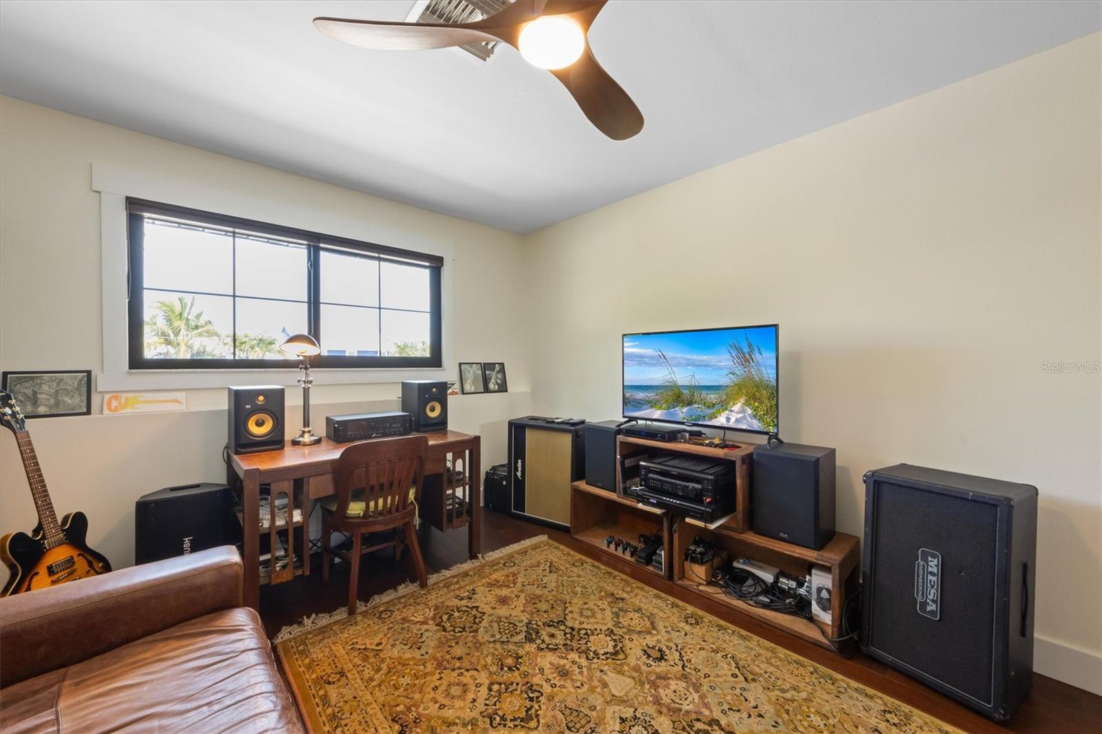 A4665534 Property Photo