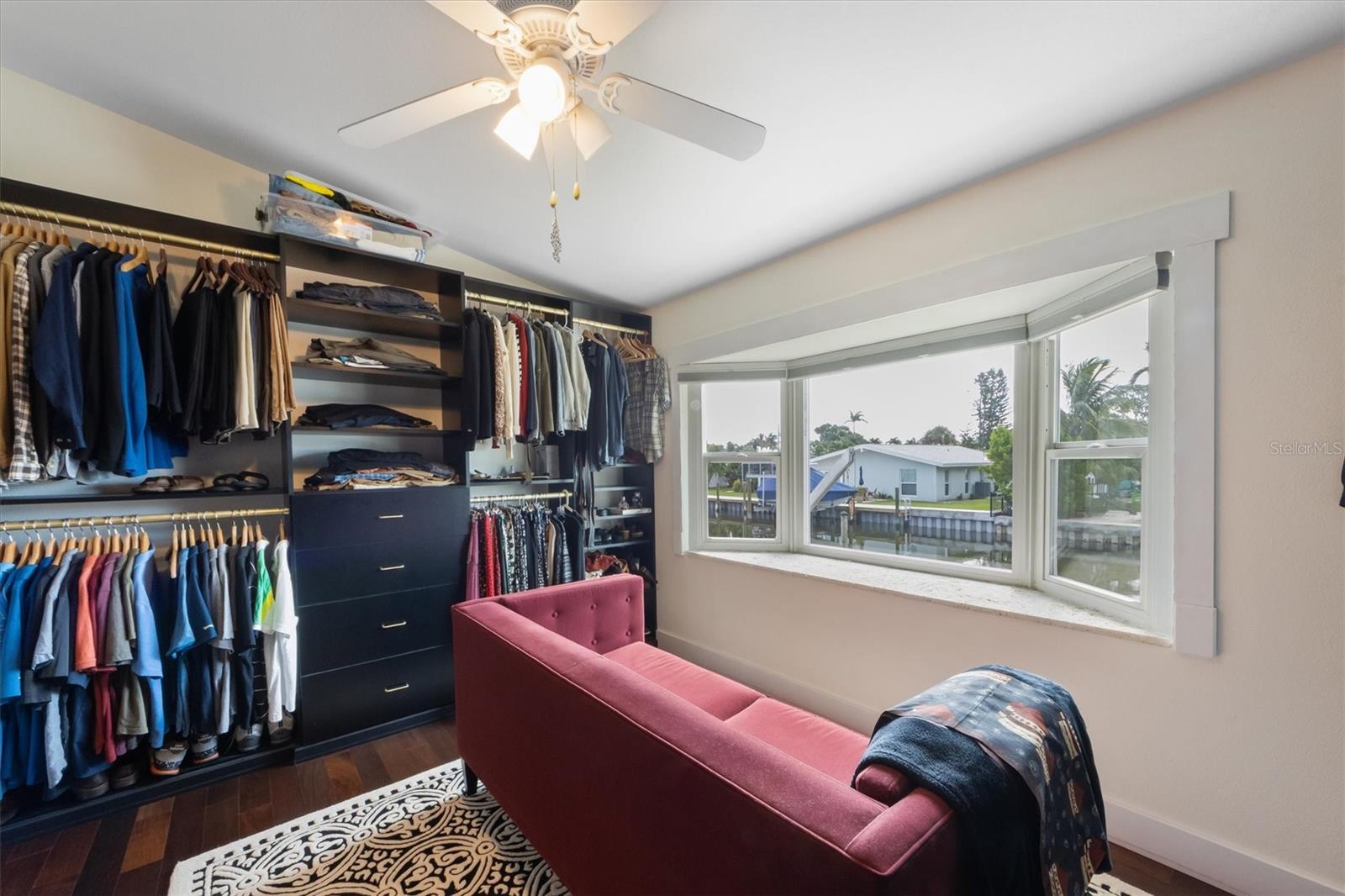 A4665534 Property Photo