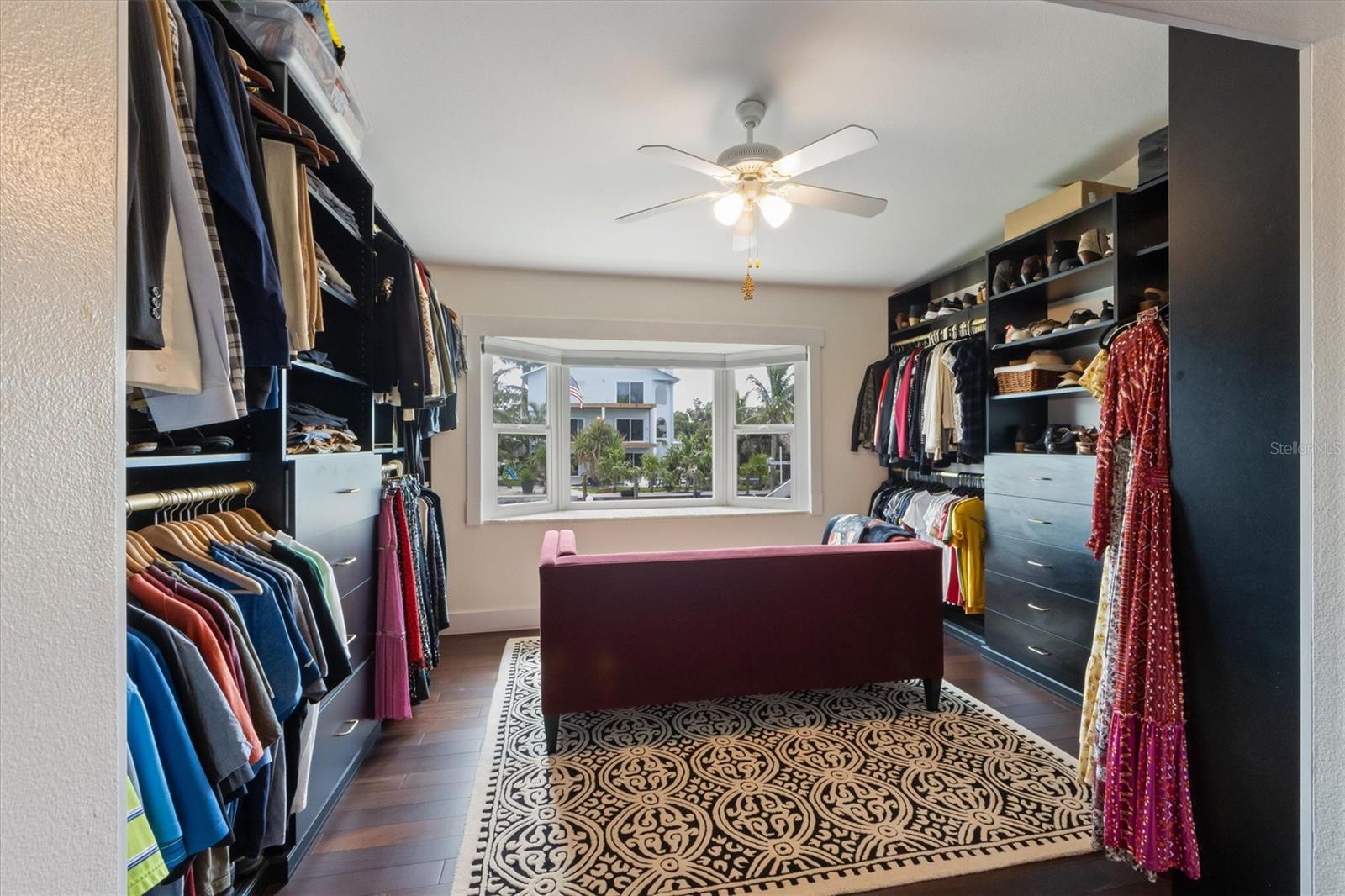 A4665534 Property Photo