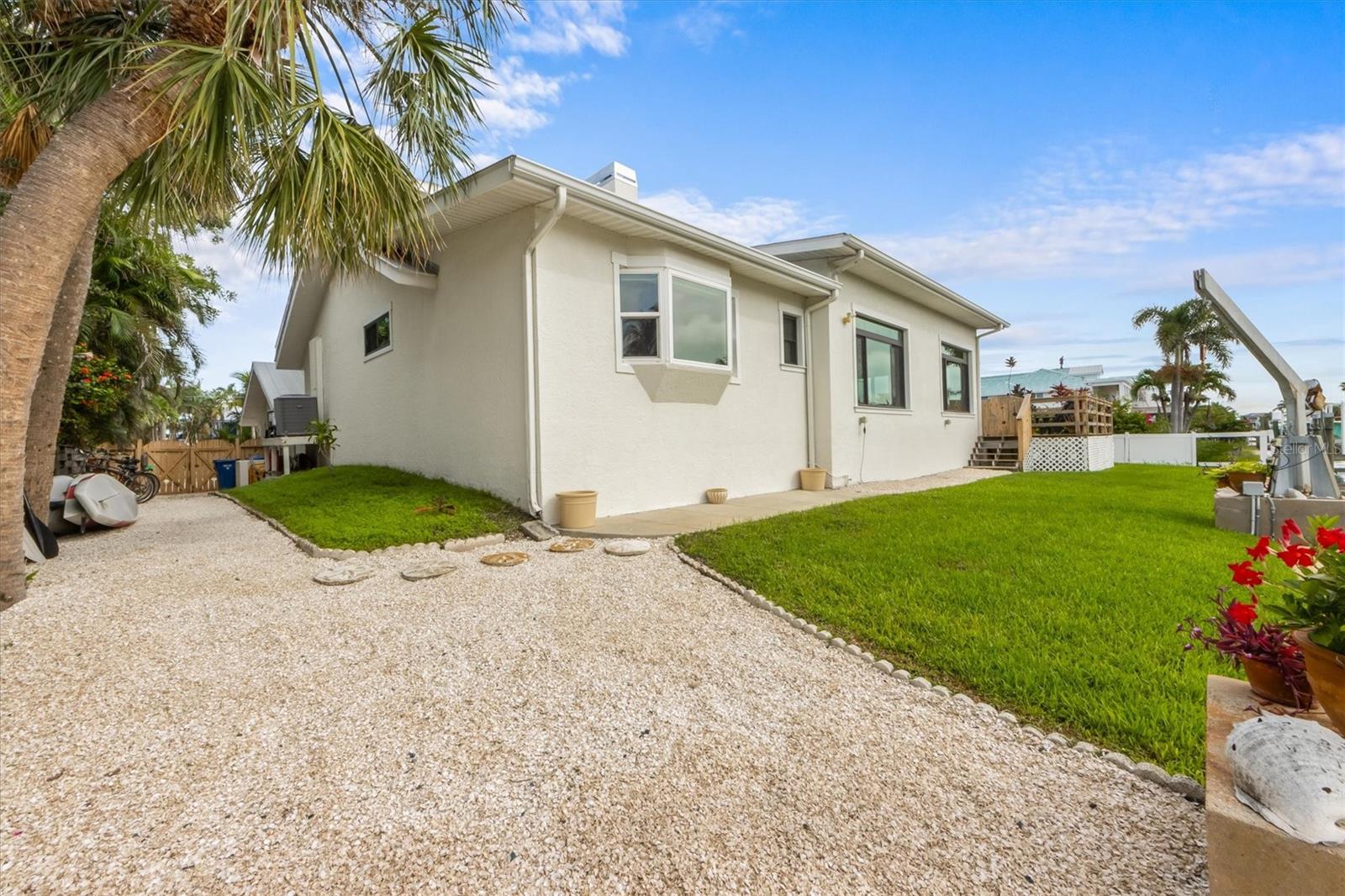 A4665534 Property Photo