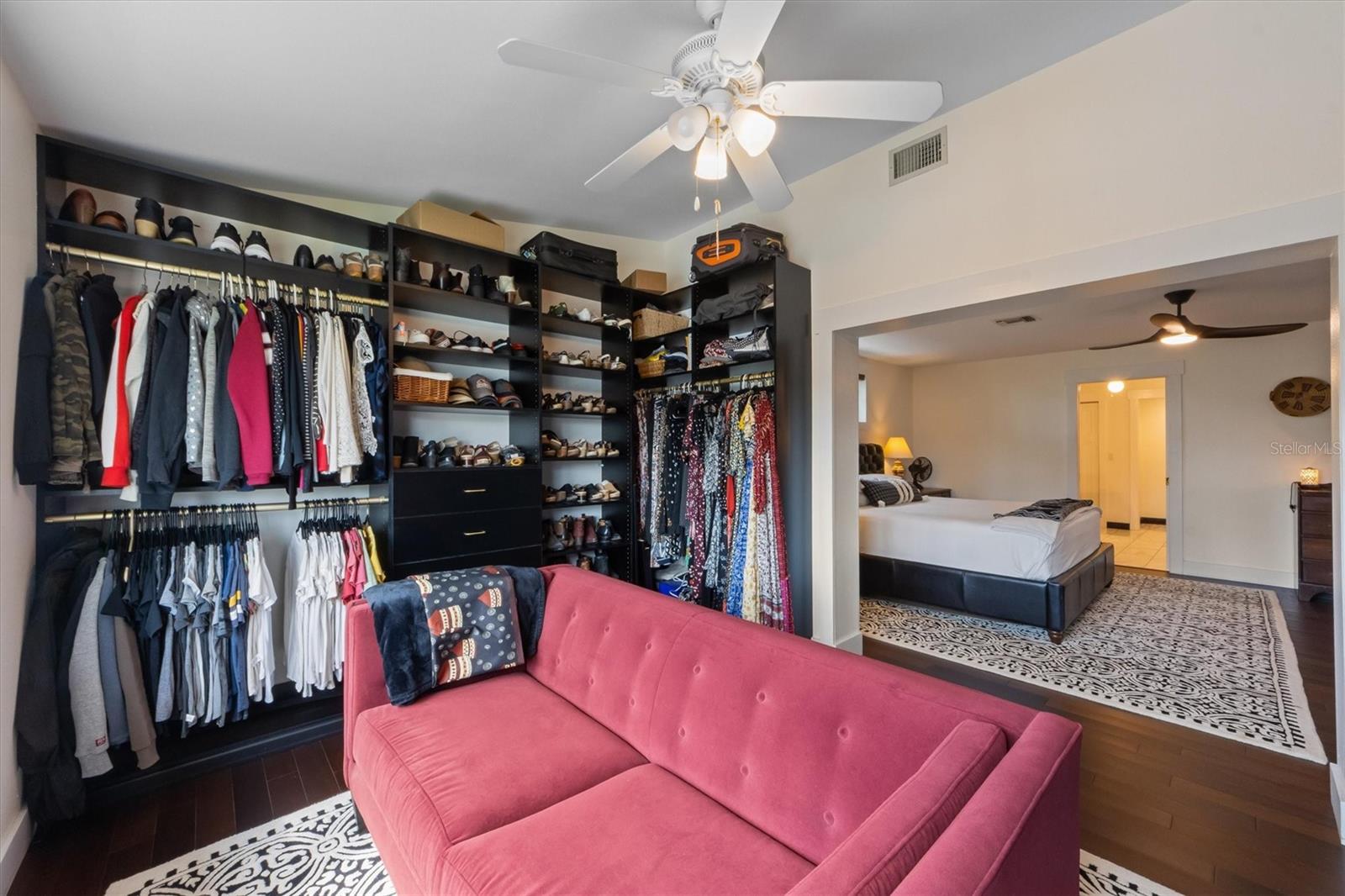 A4665534 Property Photo