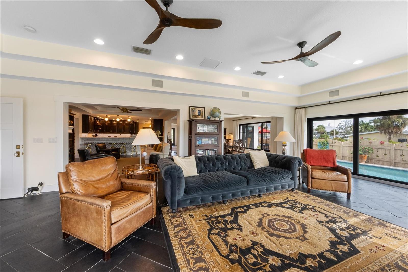 A4665534 Property Photo