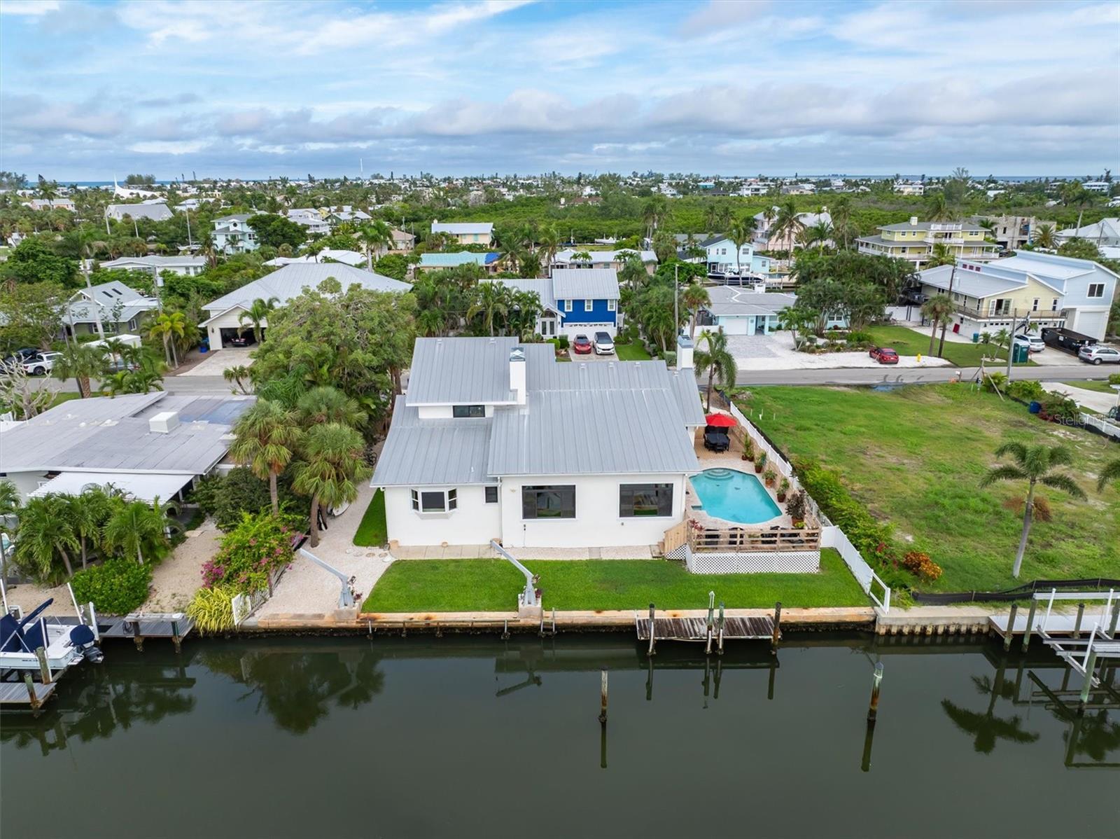 A4665534 Property Photo