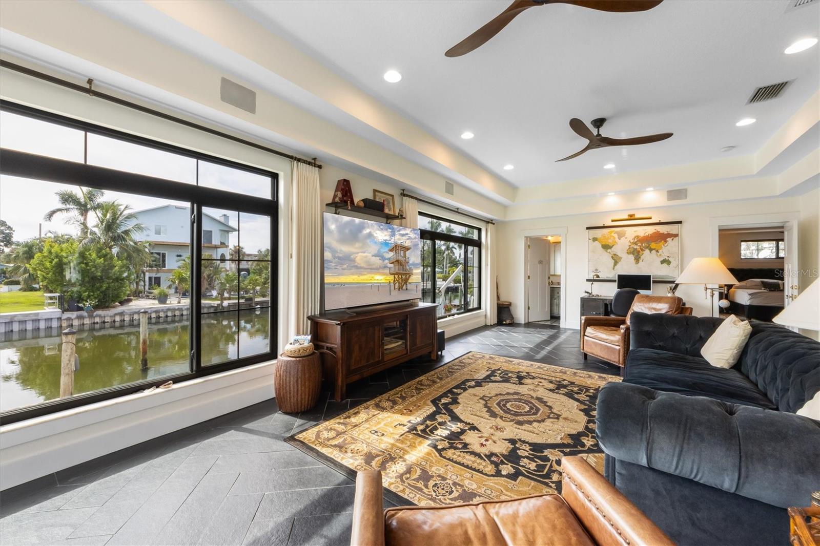 A4665534 Property Photo