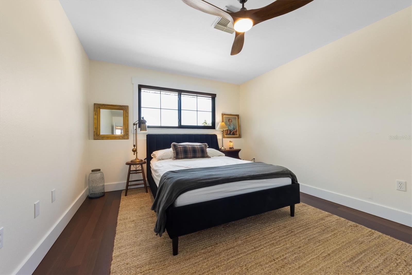 A4665534 Property Photo