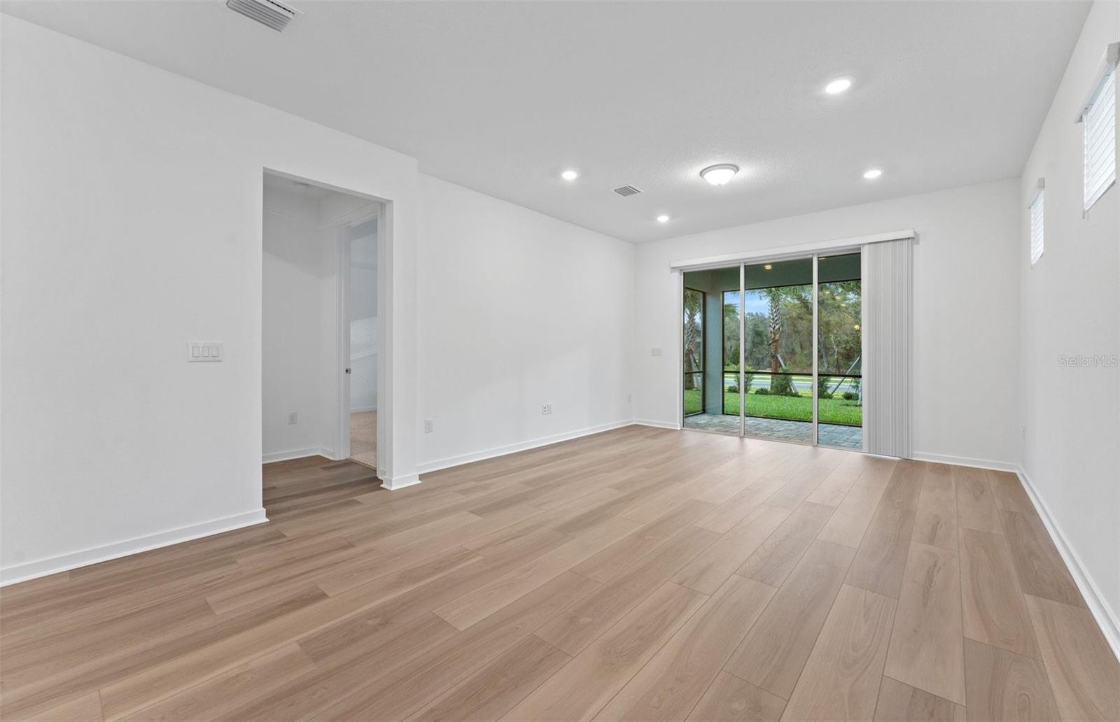 Open Cafe to Gathering Room