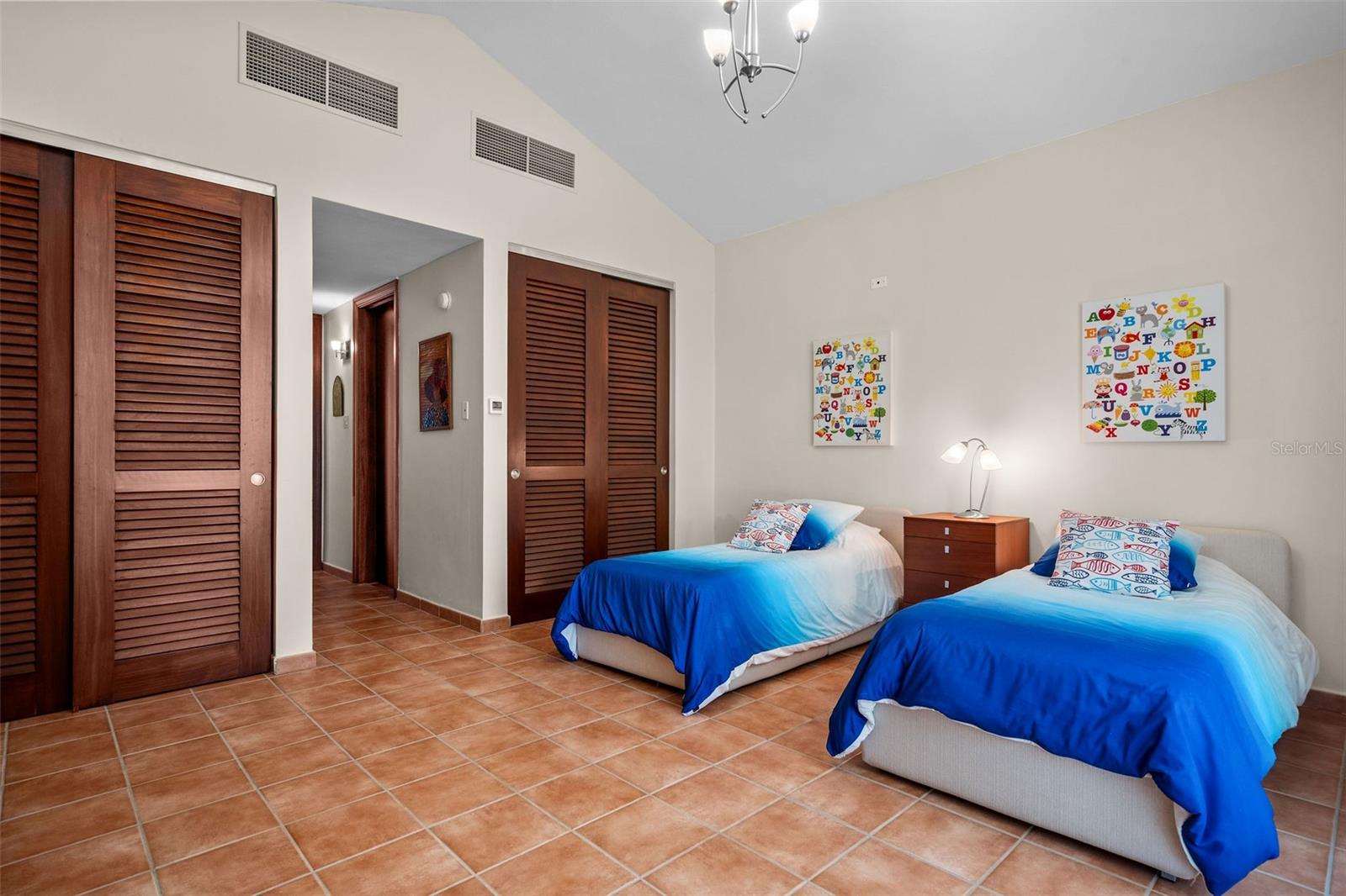 PR9116163 Property Photo