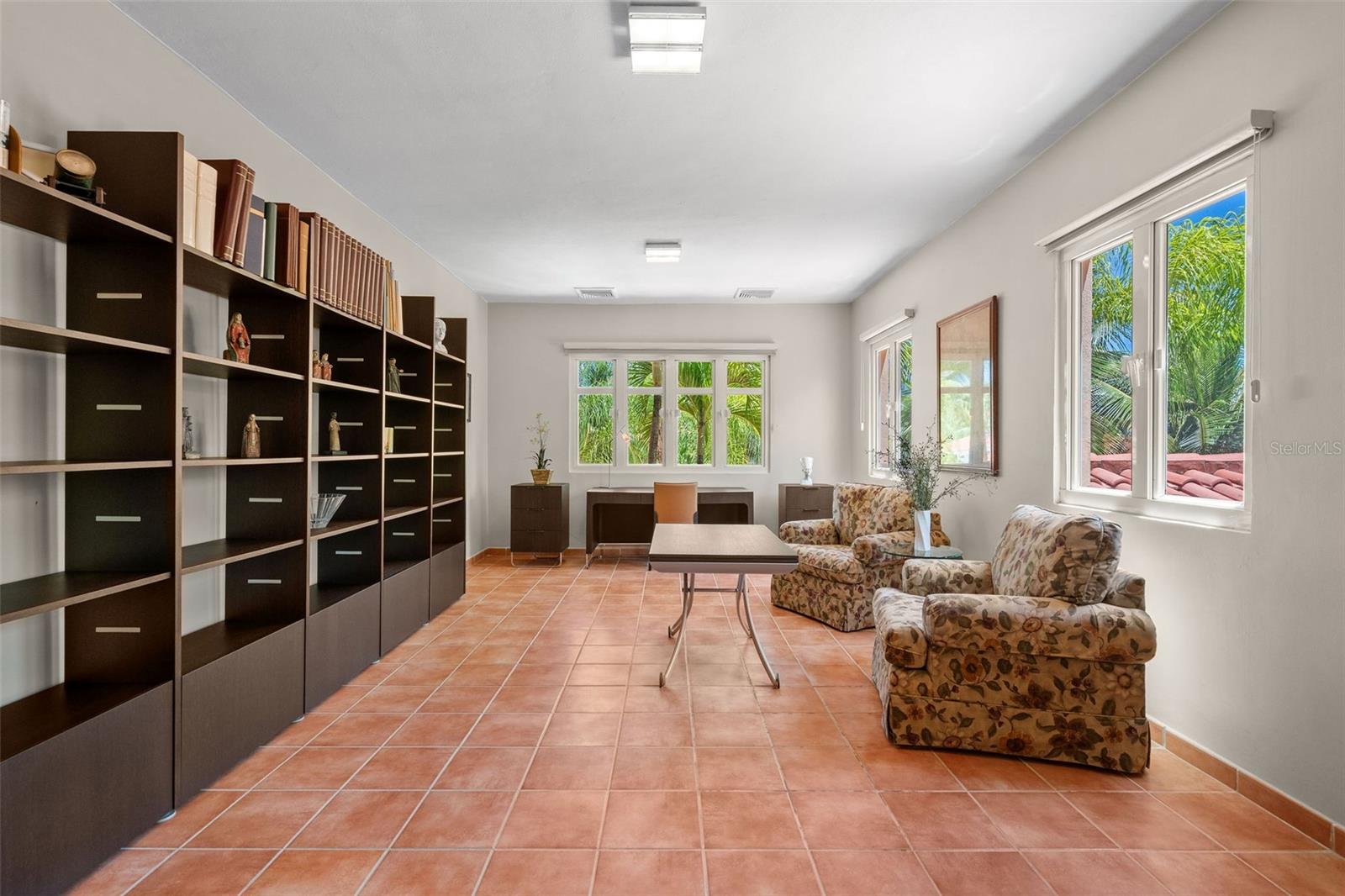 PR9116163 Property Photo