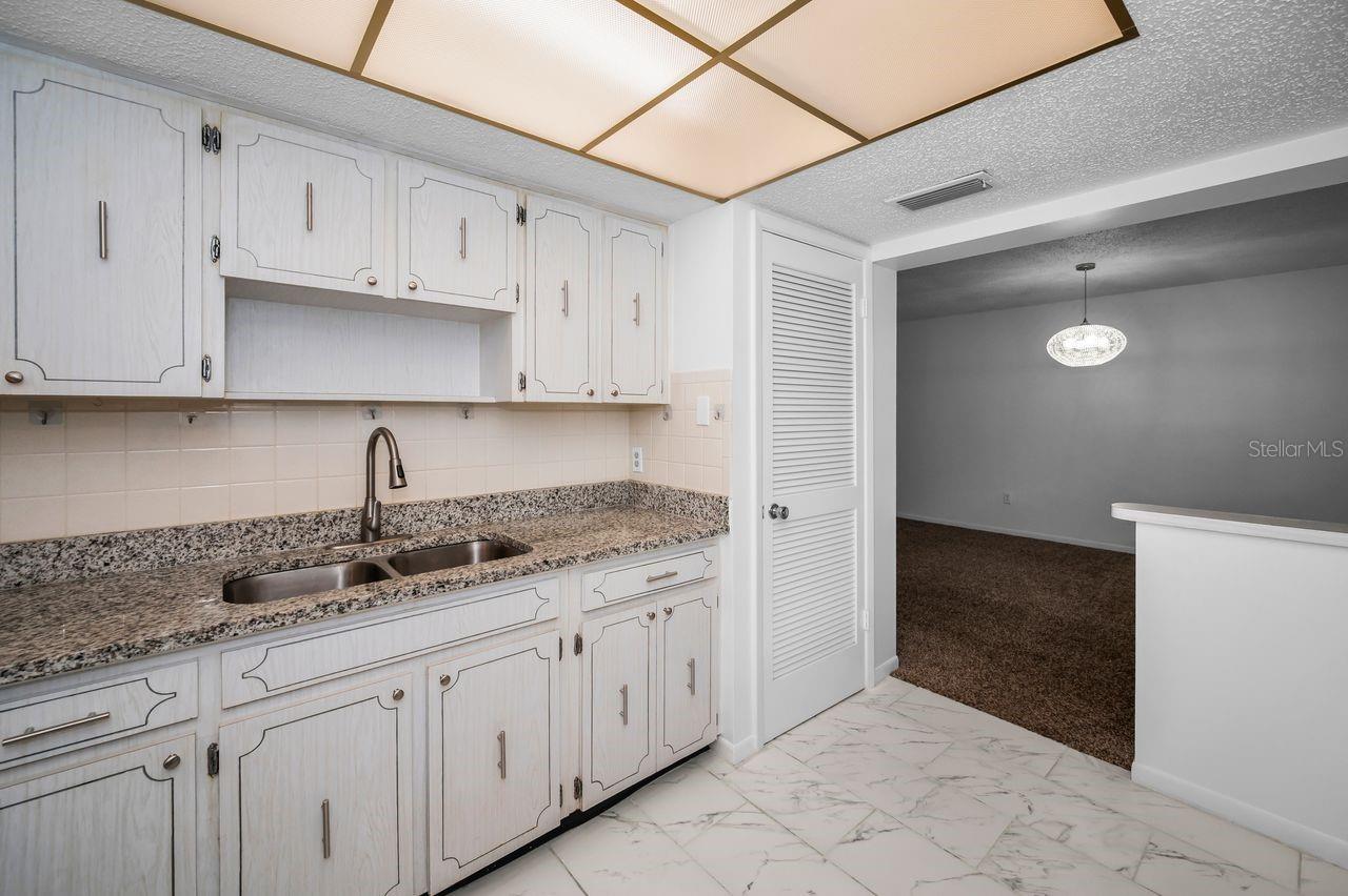 TB8429360 Property Photo