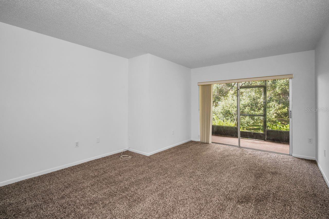 TB8429360 Property Photo