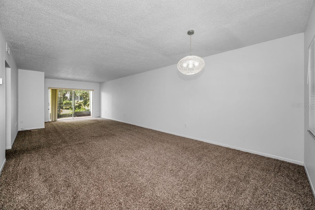 TB8429360 Property Photo