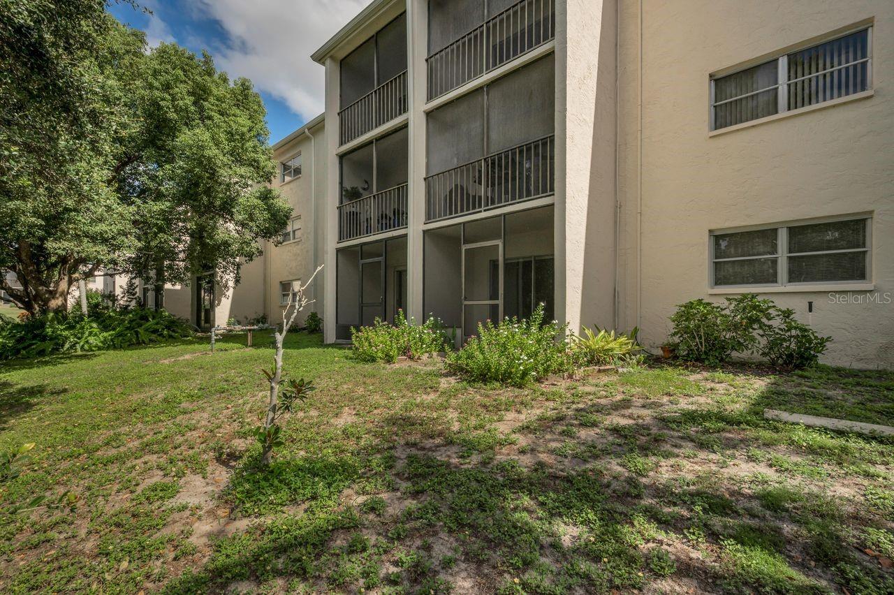 TB8429360 Property Photo