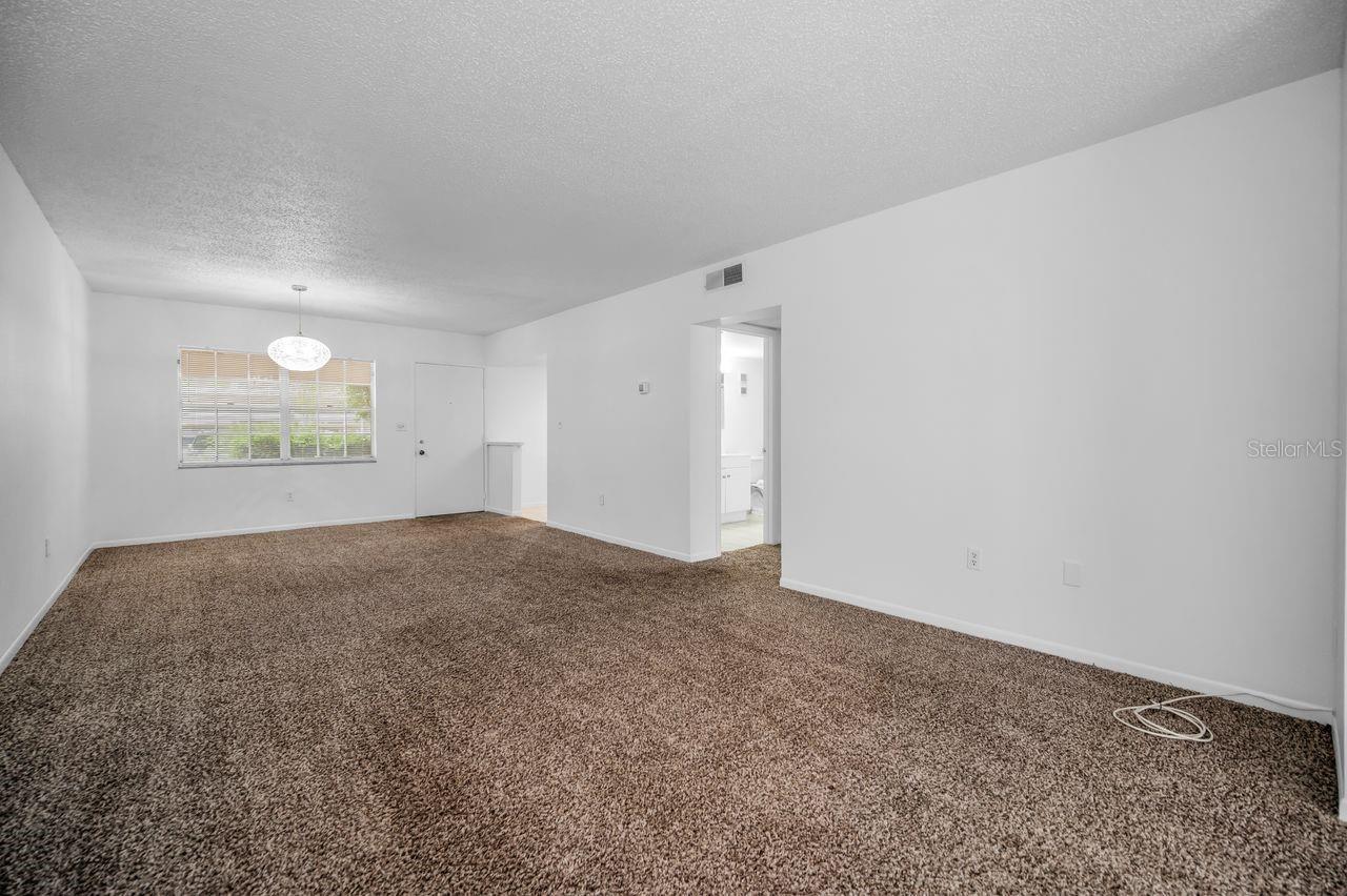 TB8429360 Property Photo