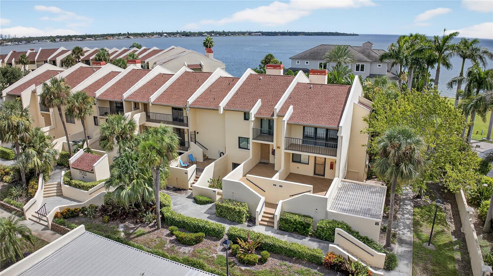 End unit with side door entrance.