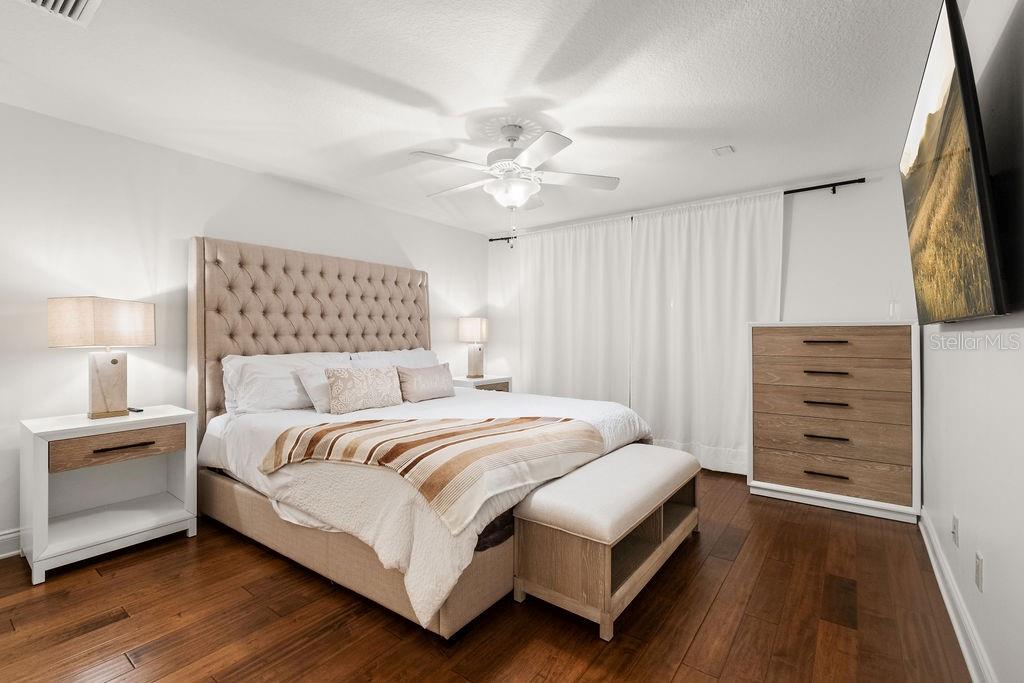 O6345711 Property Photo