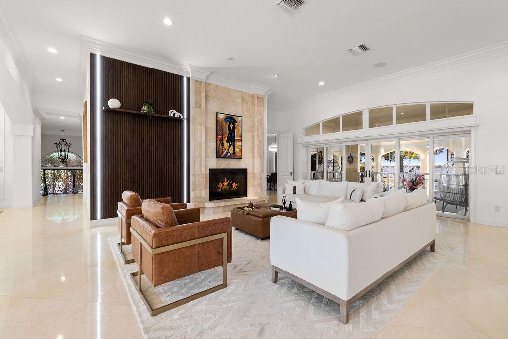 O6345711 Property Photo