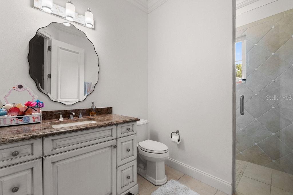 O6345711 Property Photo