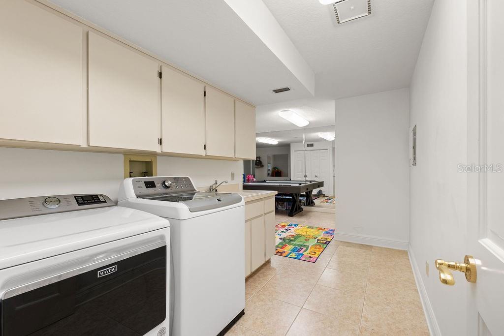 O6345711 Property Photo