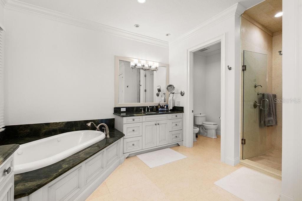 O6345711 Property Photo