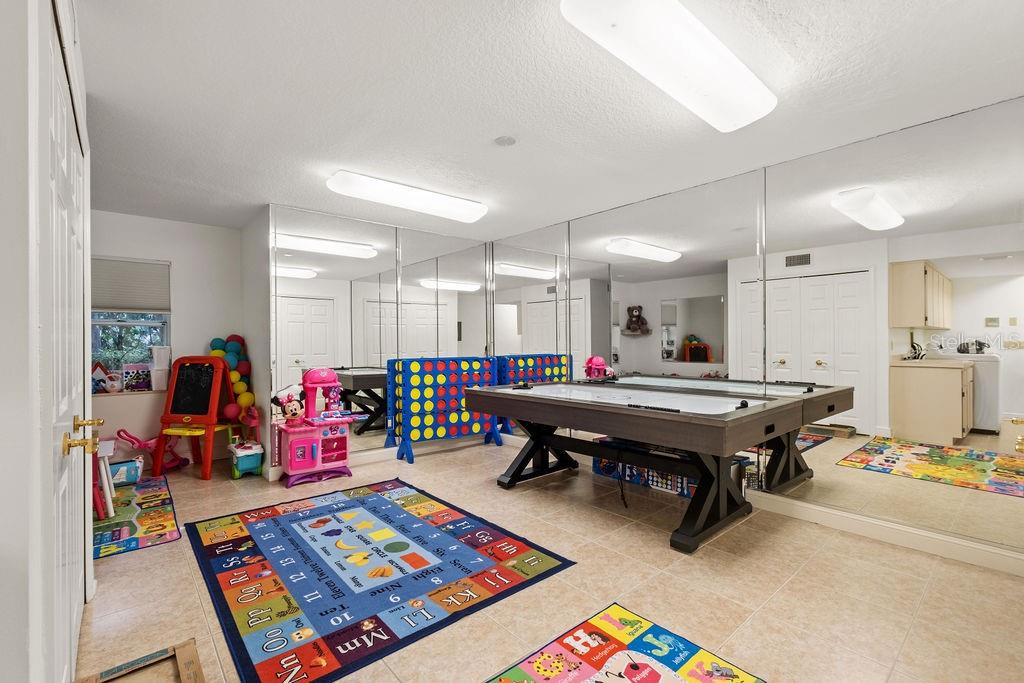 O6345711 Property Photo