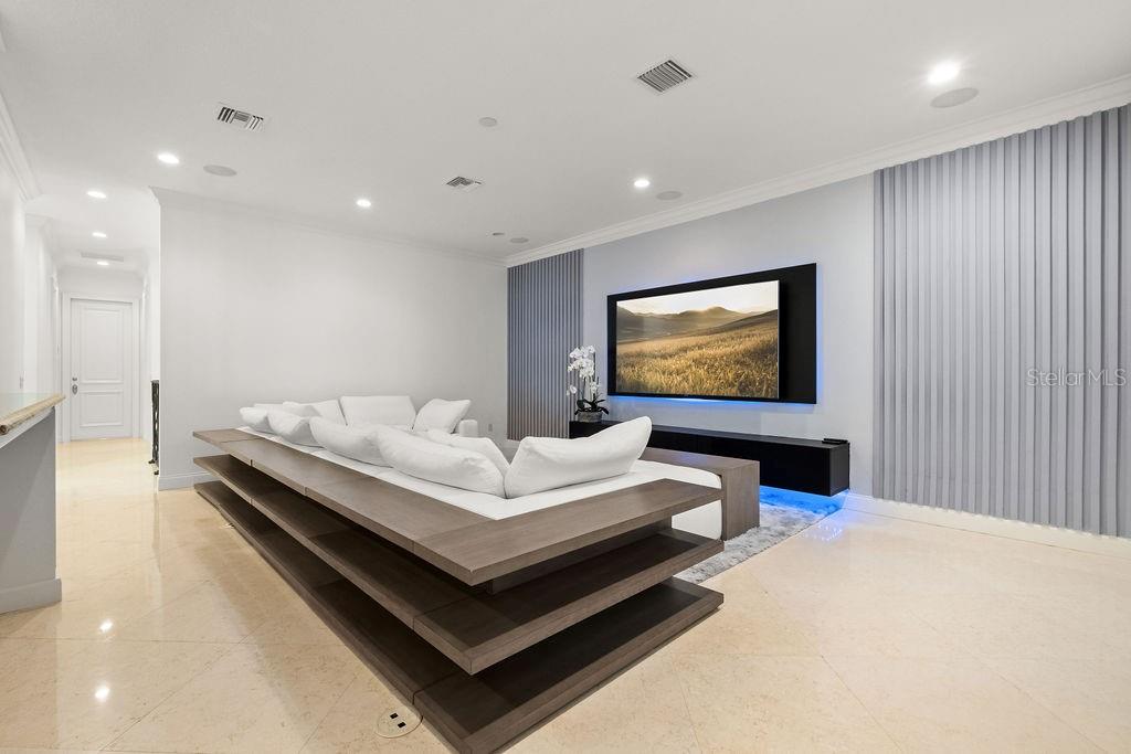 O6345711 Property Photo