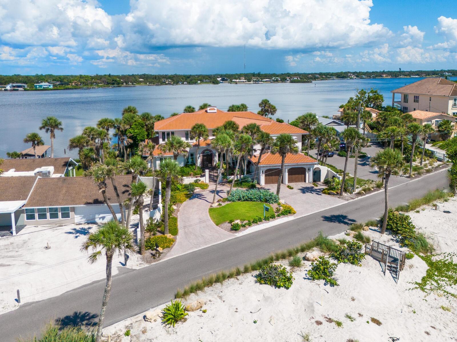 N6140592 Property Photo