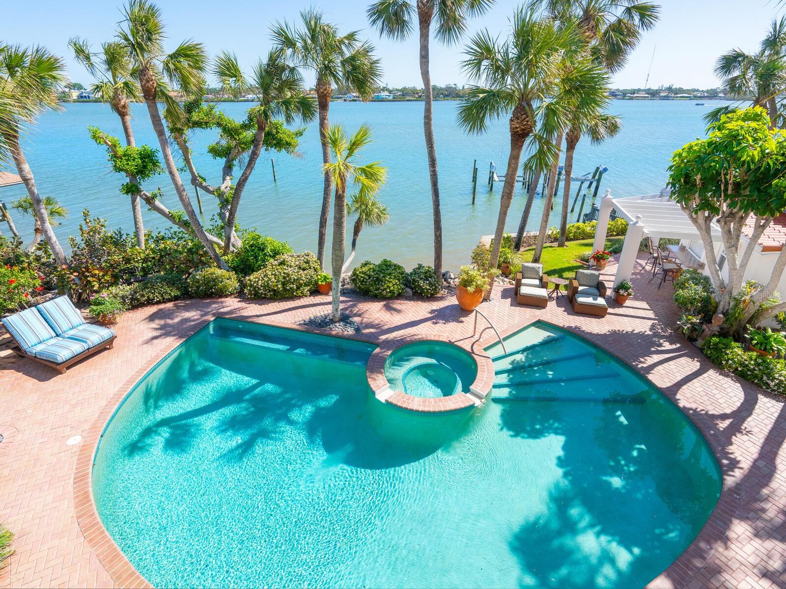 N6140592 Property Photo