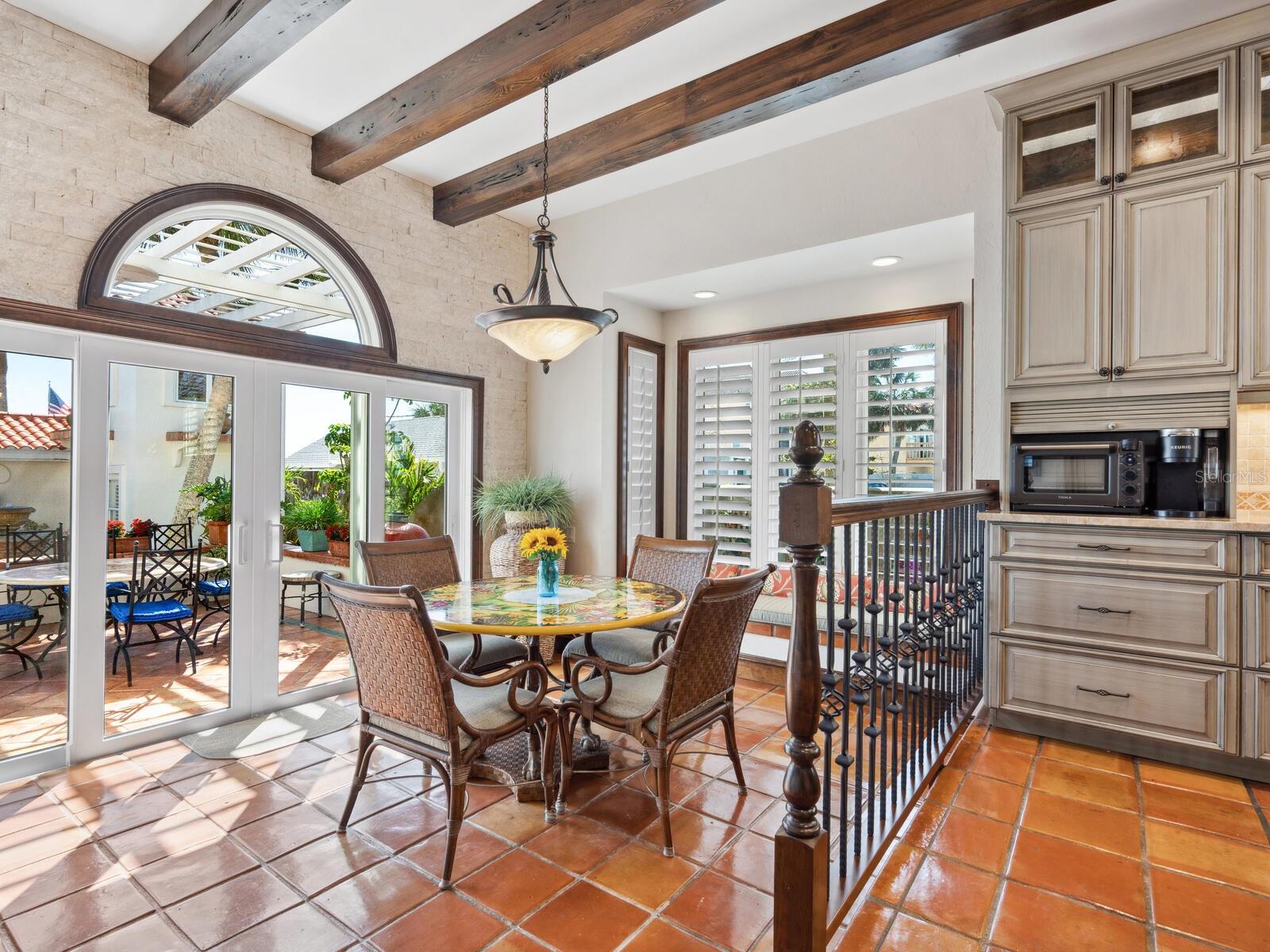 N6140592 Property Photo