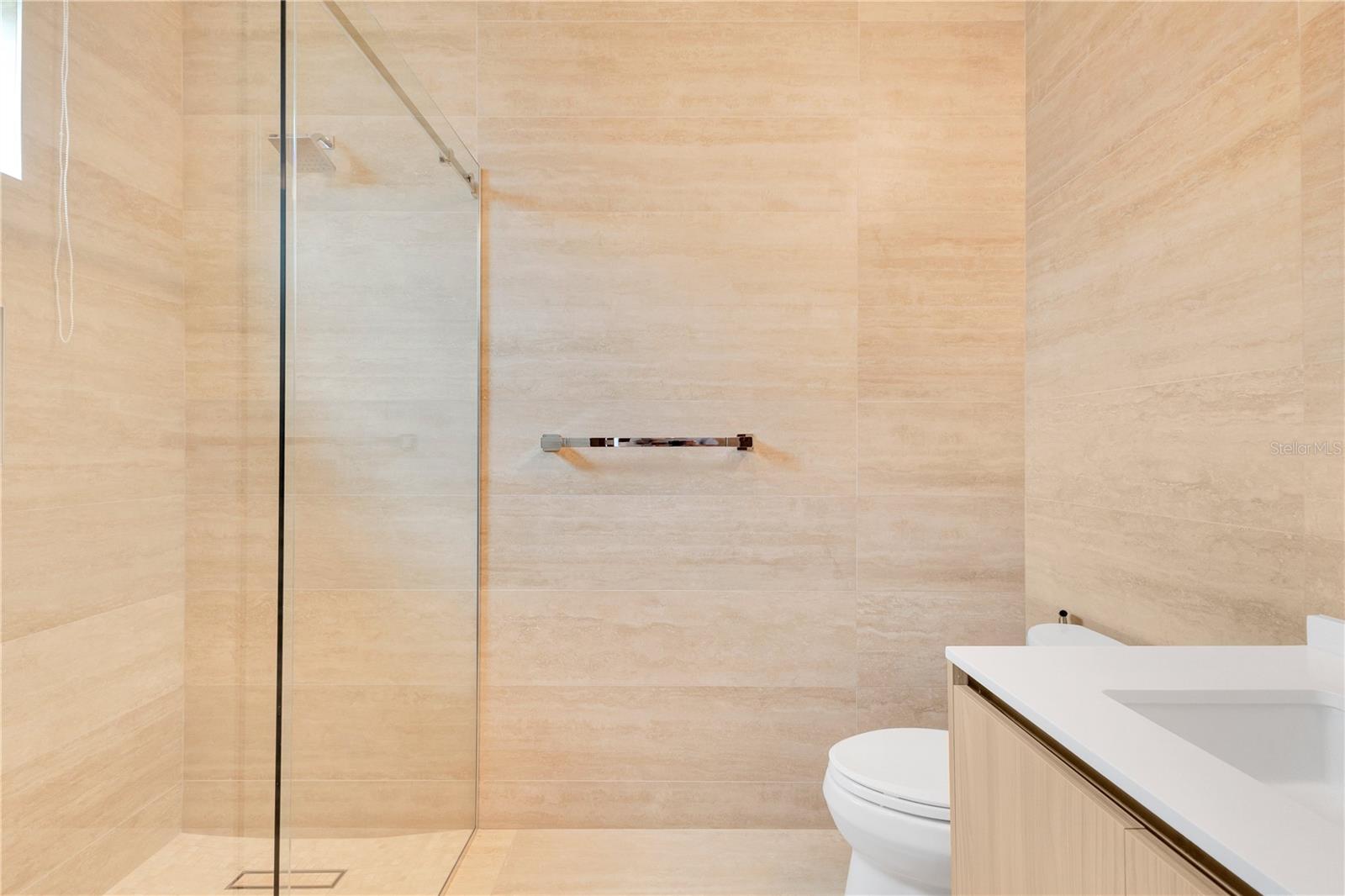 PR9116170 Property Photo