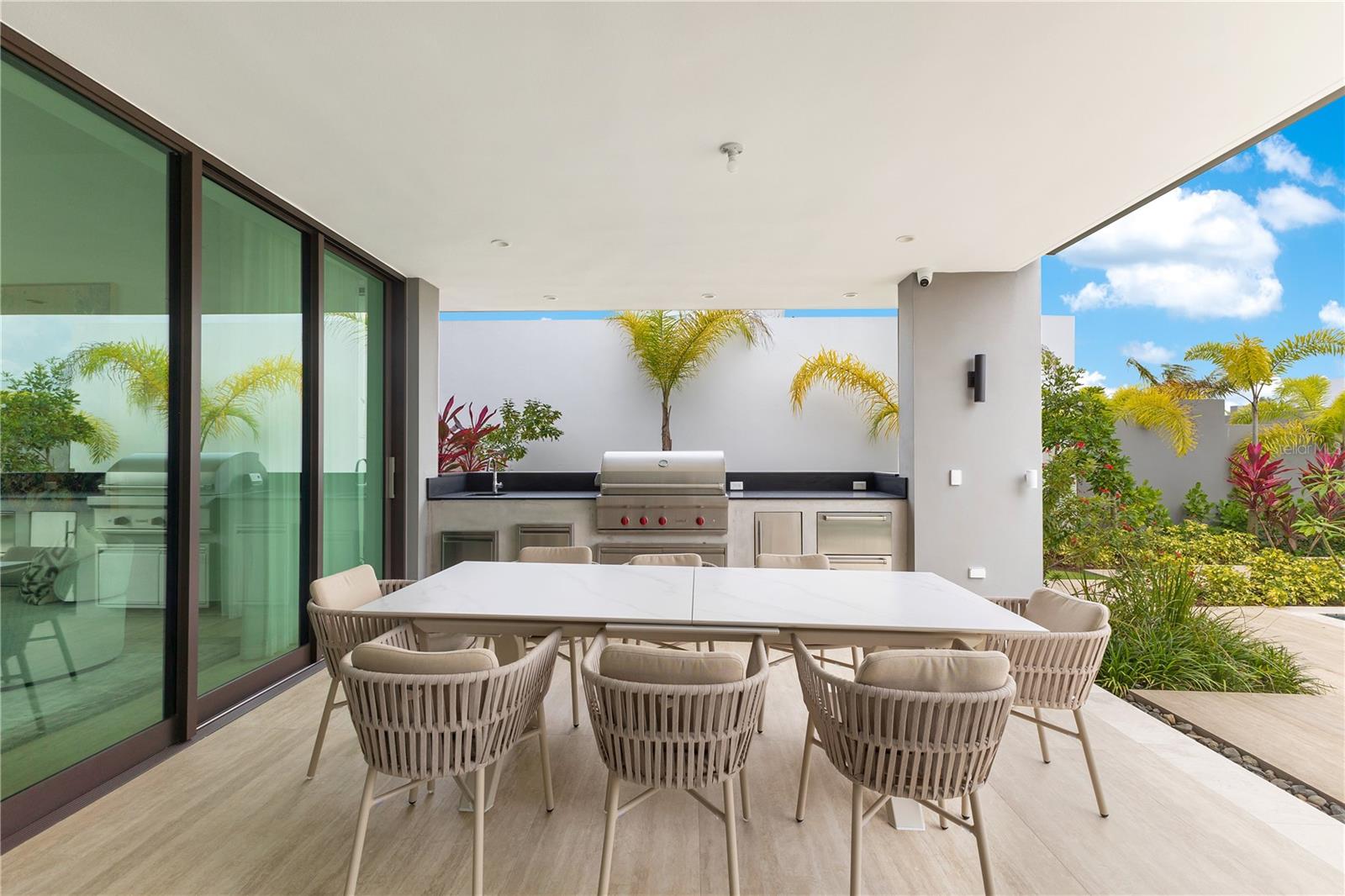 PR9116170 Property Photo