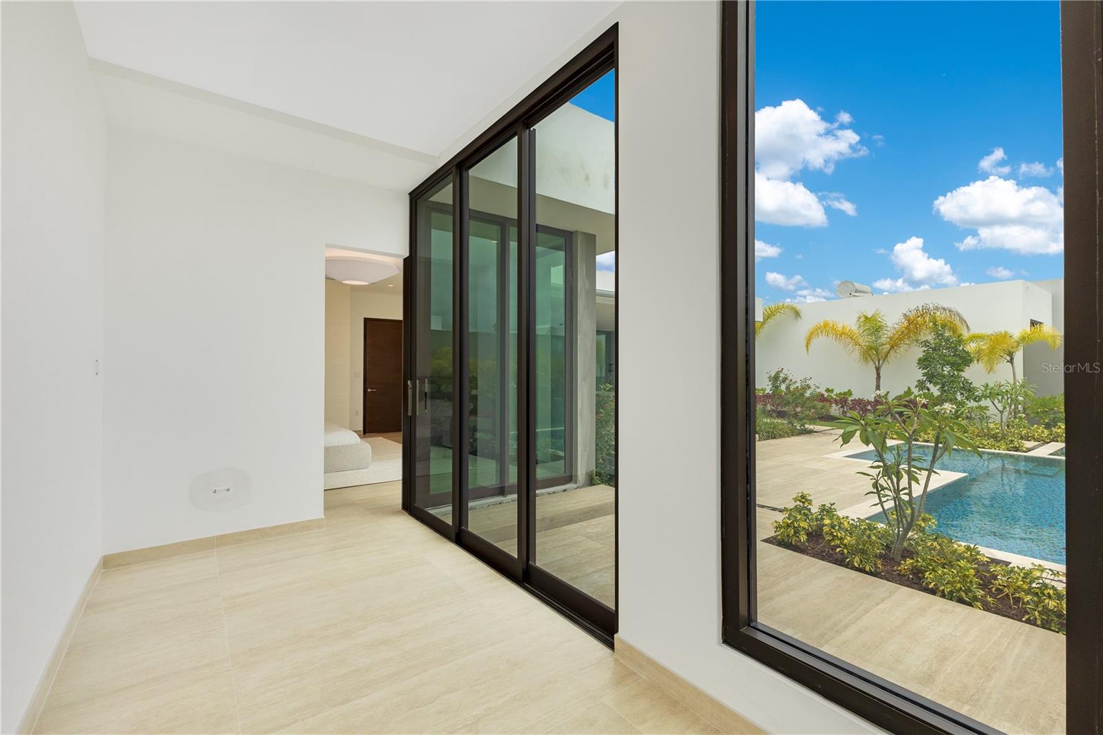 PR9116170 Property Photo