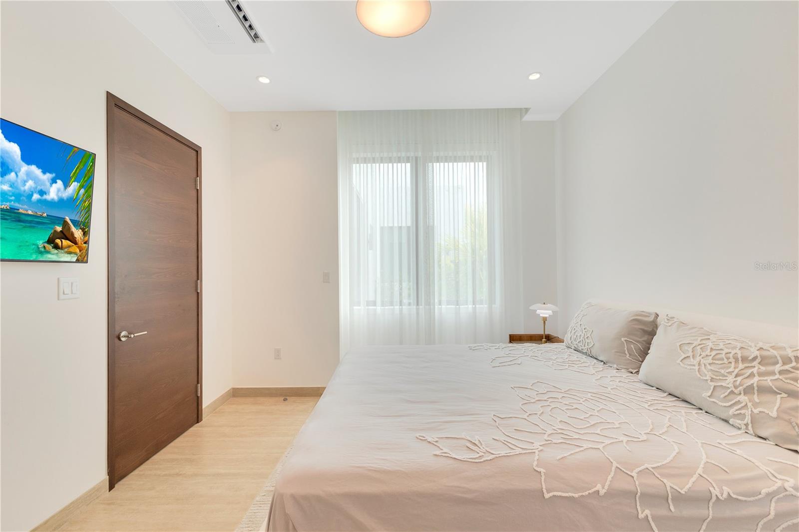 PR9116170 Property Photo