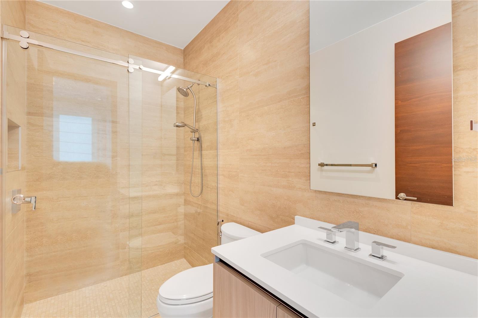 PR9116170 Property Photo