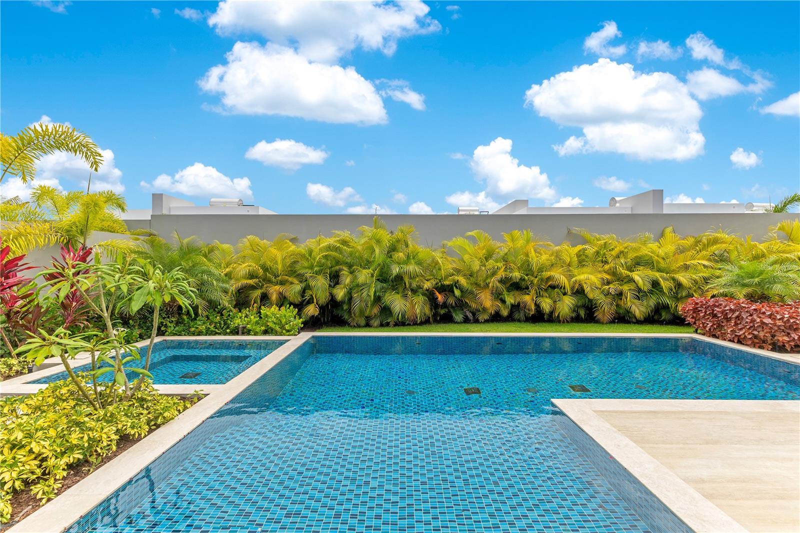 PR9116170 Property Photo