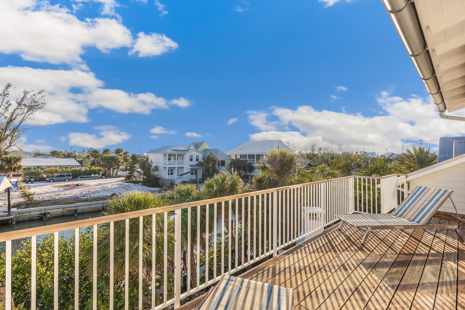 D6143872 Property Photo