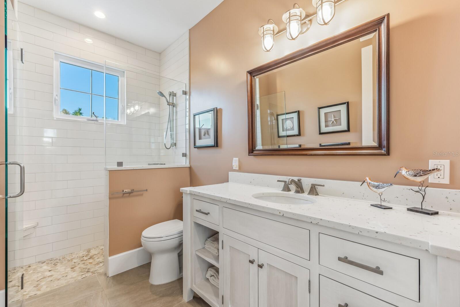 D6143872 Property Photo