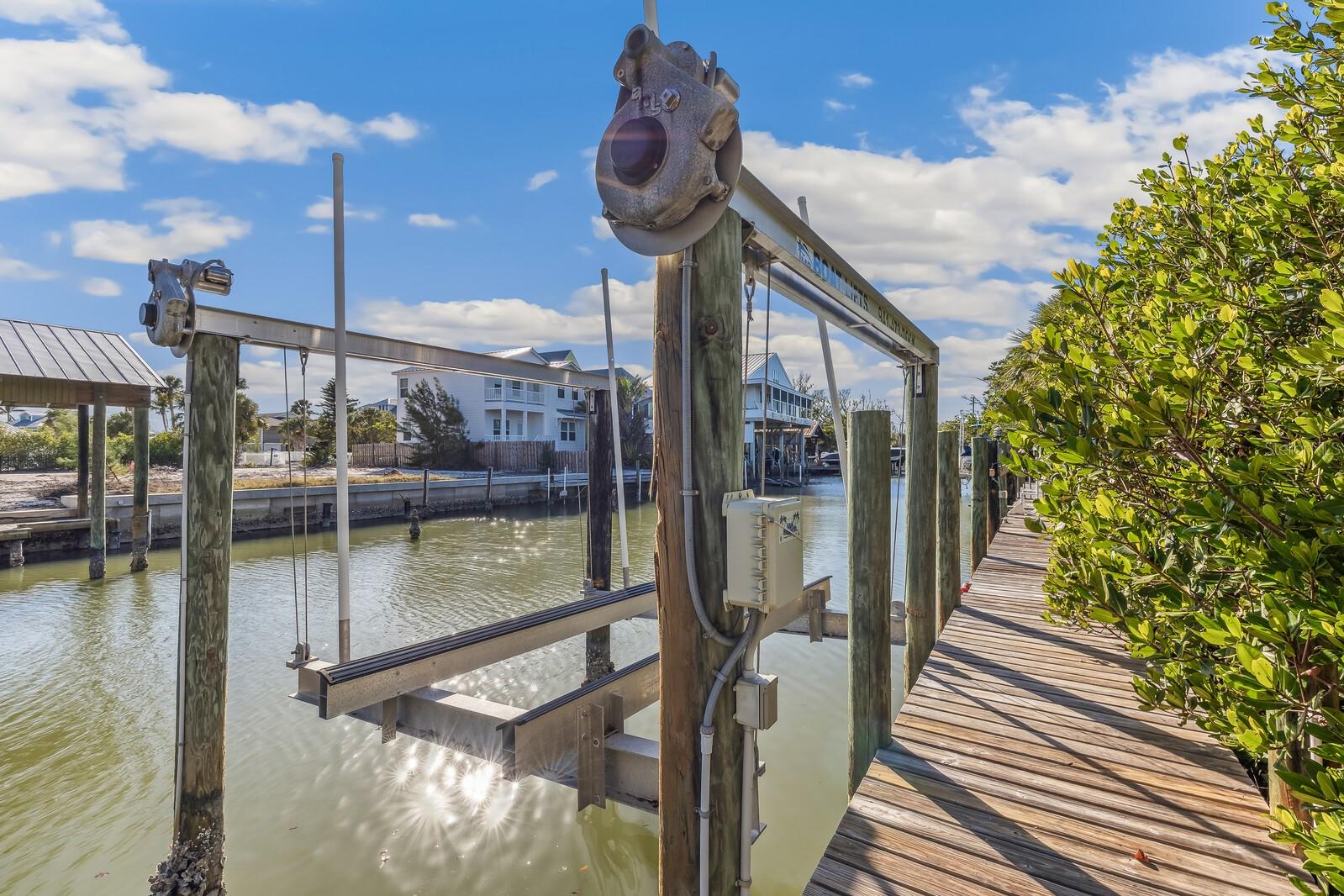 D6143872 Property Photo