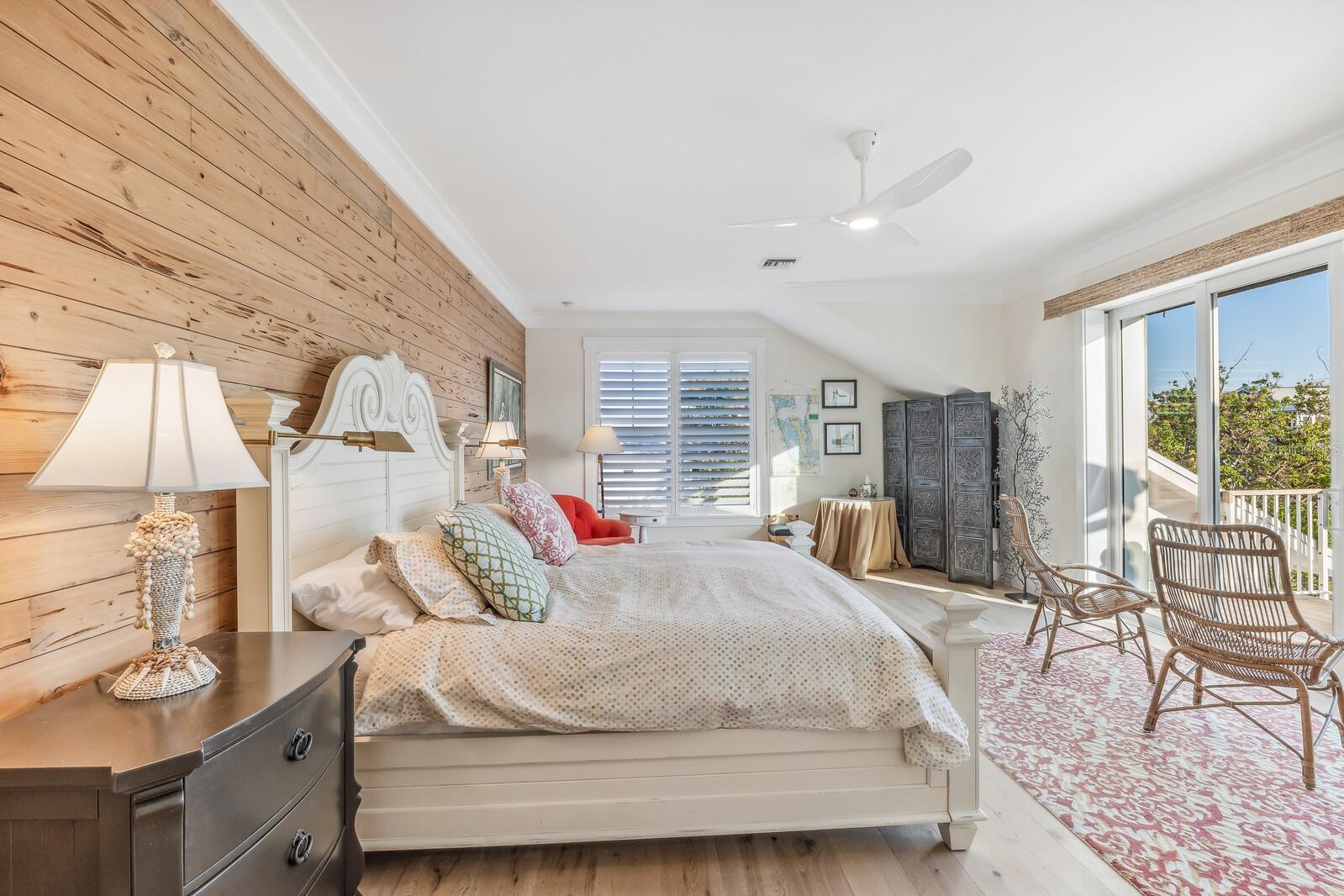 D6143872 Property Photo