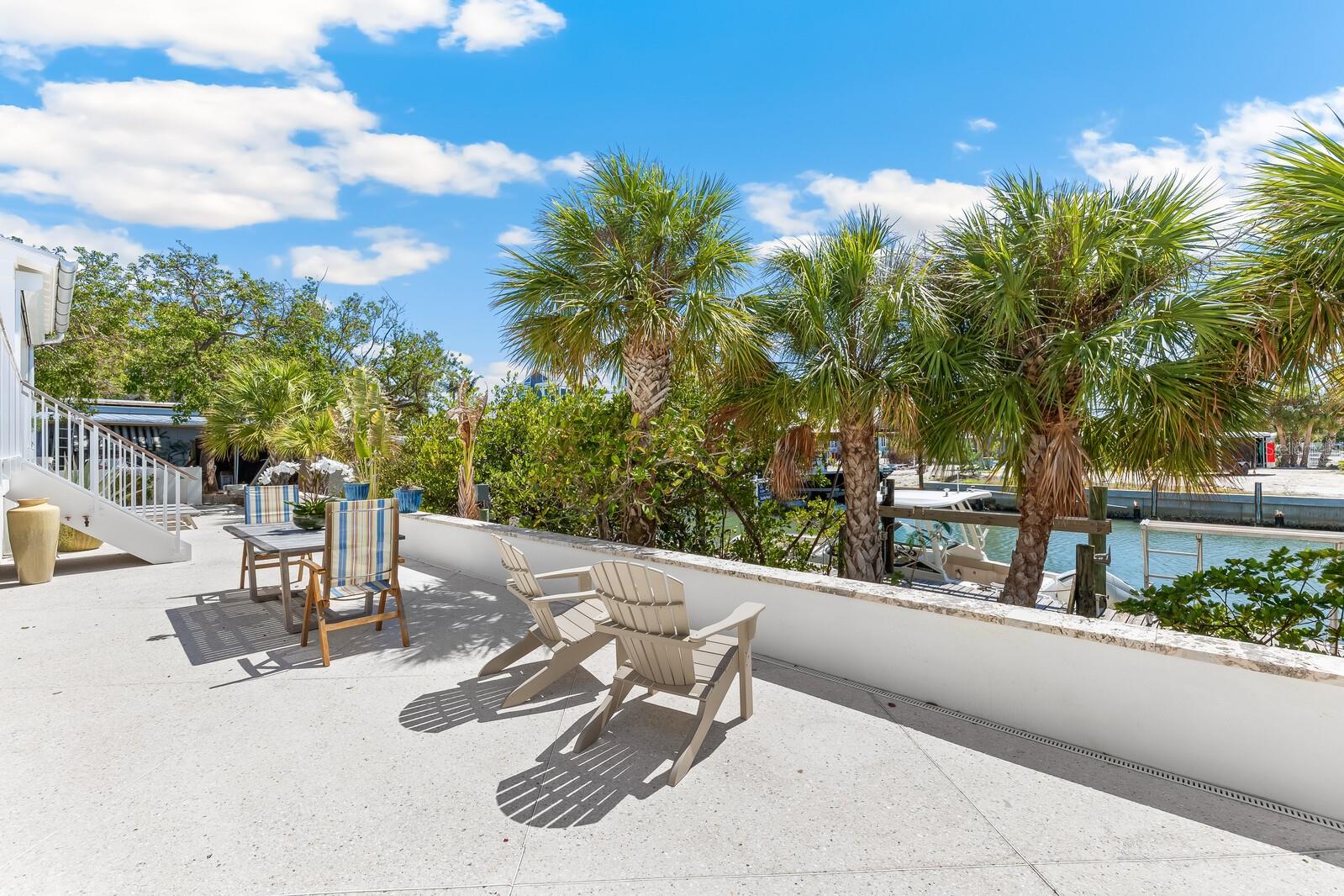 D6143872 Property Photo